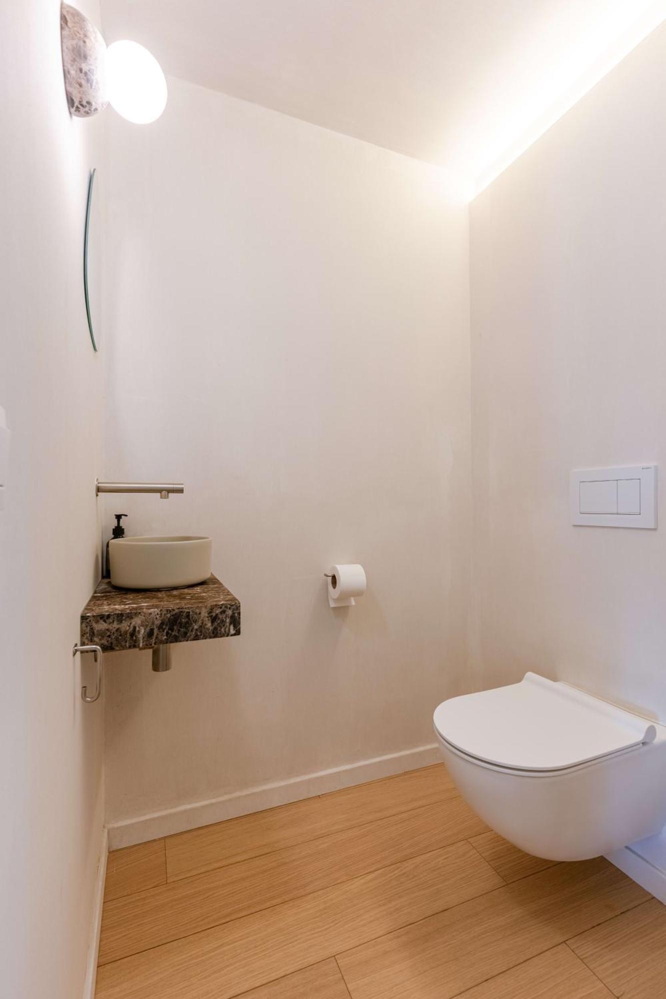 Ferienwohnung Huswell - Urban Getaway For Two In The Heart Of Antwerpen Exterior foto